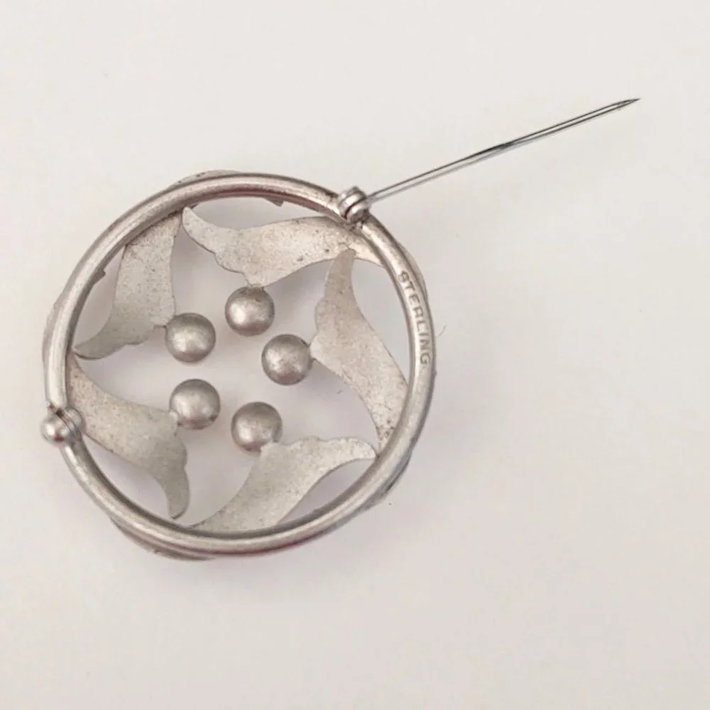 Vintage Simmons sterling and pearl brooch